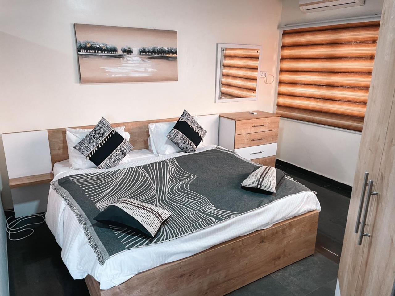 Sky Suites East Legon Accra Exterior photo