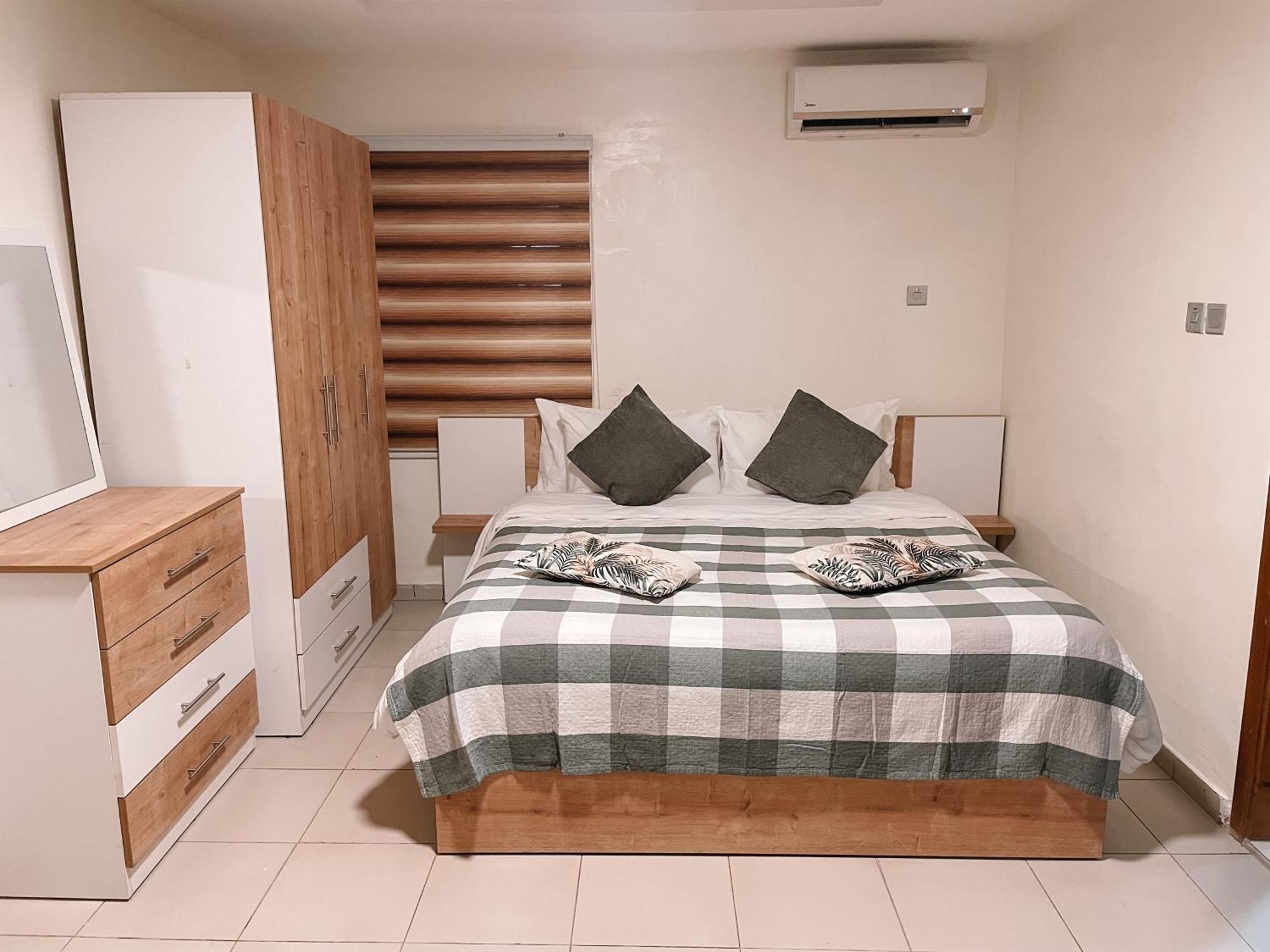 Sky Suites East Legon Accra Exterior photo